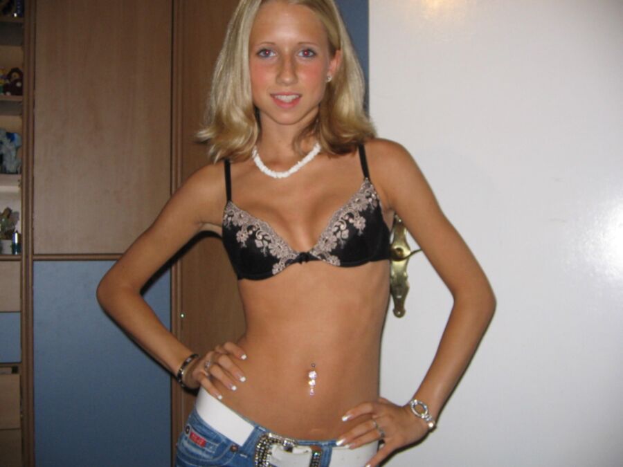 jolie jeune blonde