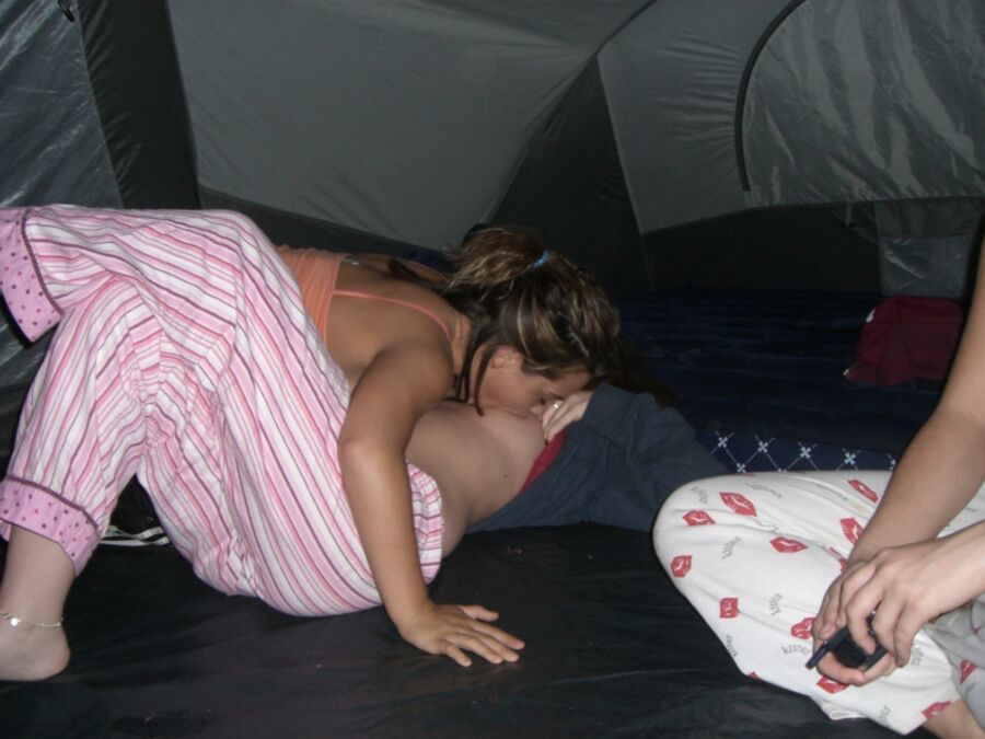 garotas de acampamento