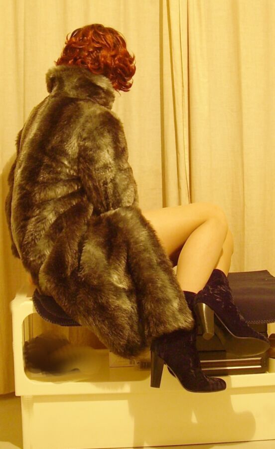 Me in Stockings, Pantyhose, Boots, Fur Coat, Gloves