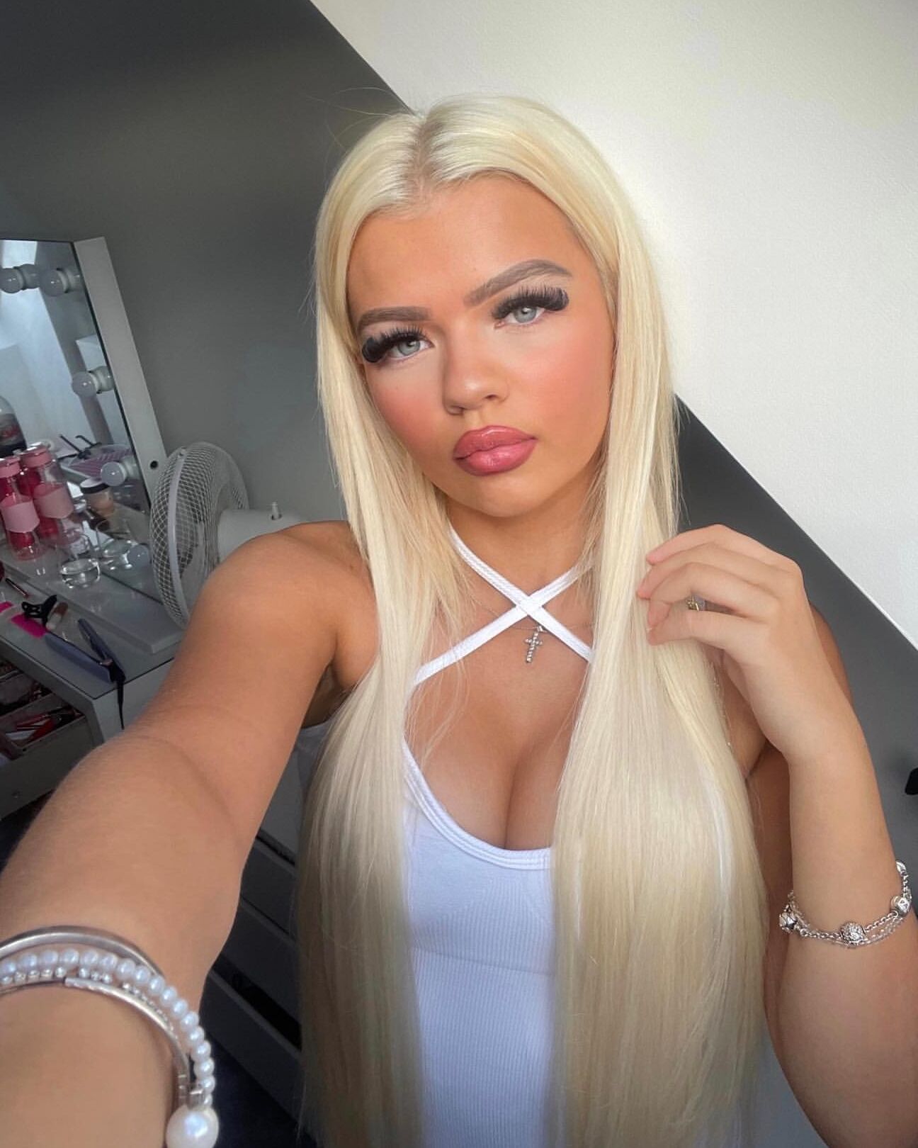 Lilly   Blonde Chav Teen