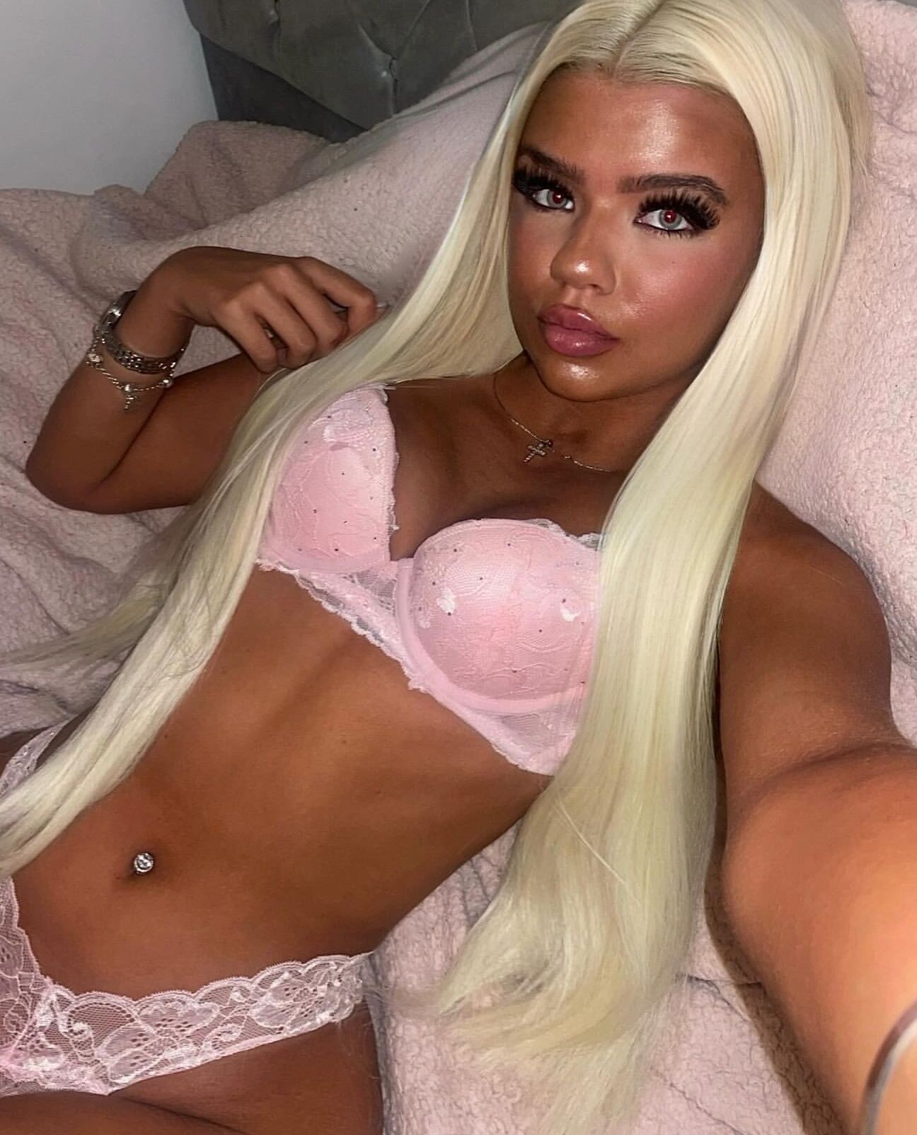 Lilly   Blonde Chav Teen