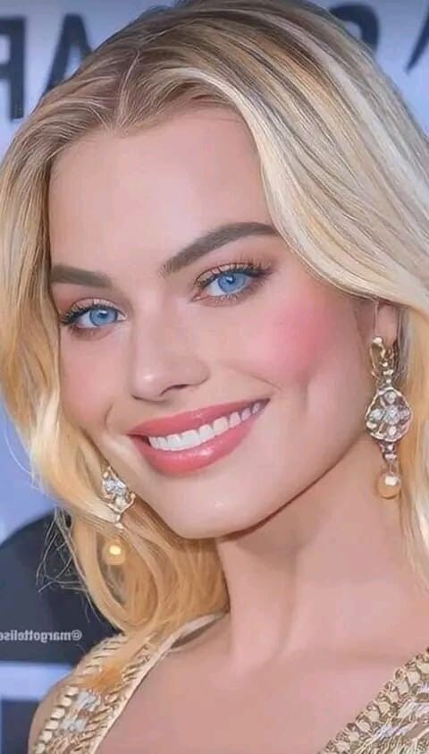 Margot Robbie Actriz australiana