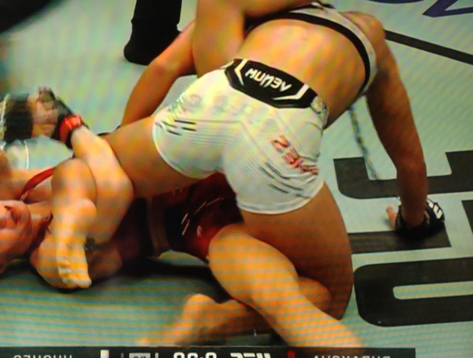 Sam Hughes MMA feet toes curled