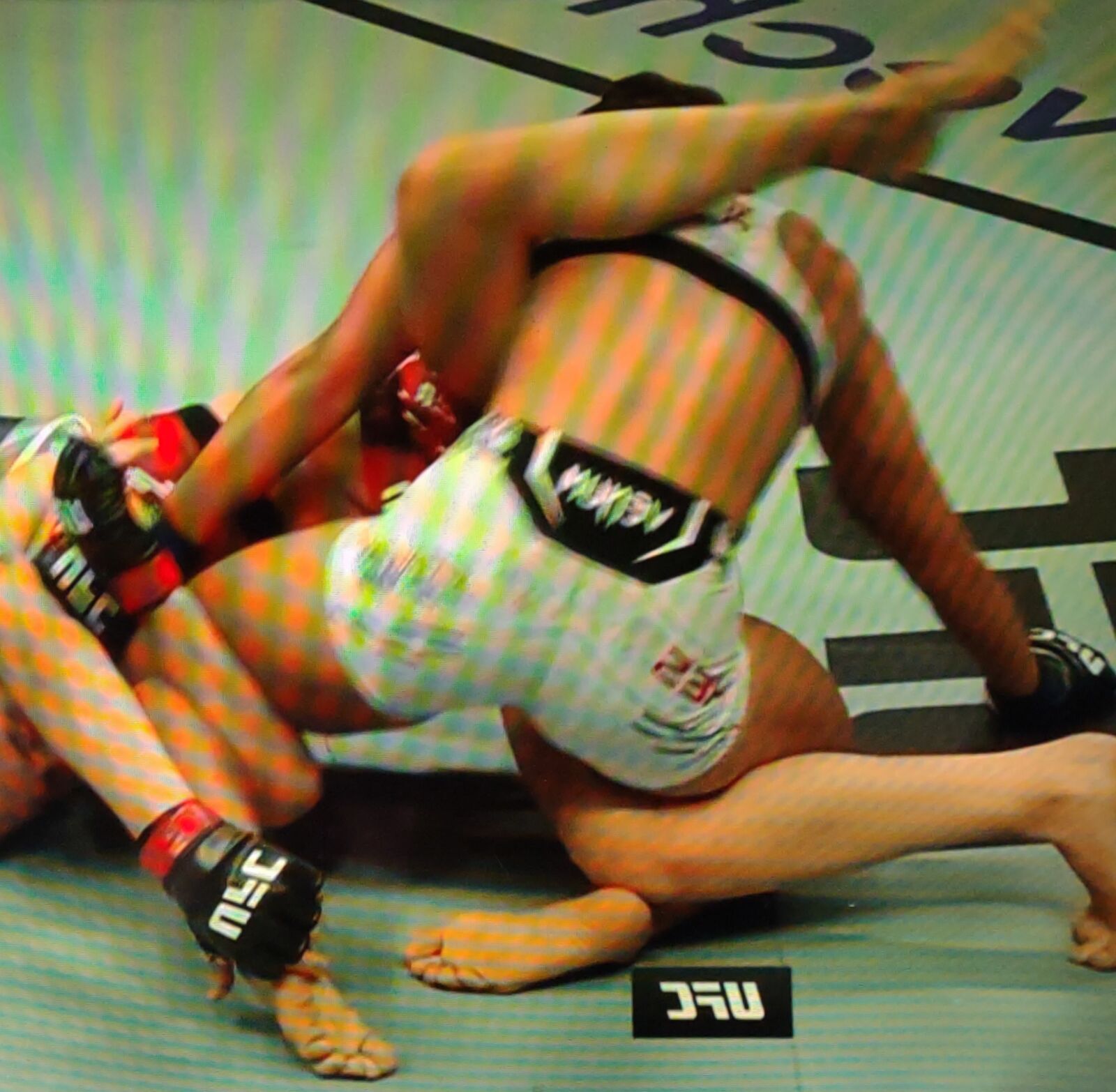 Sam Hughes MMA feet toes curled