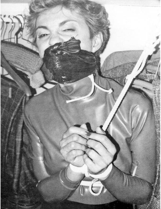 Vintage-Tagebuch 06-Bondage