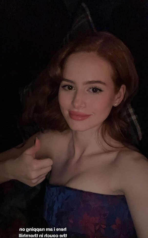 Madelaine Petsch Muy sexy