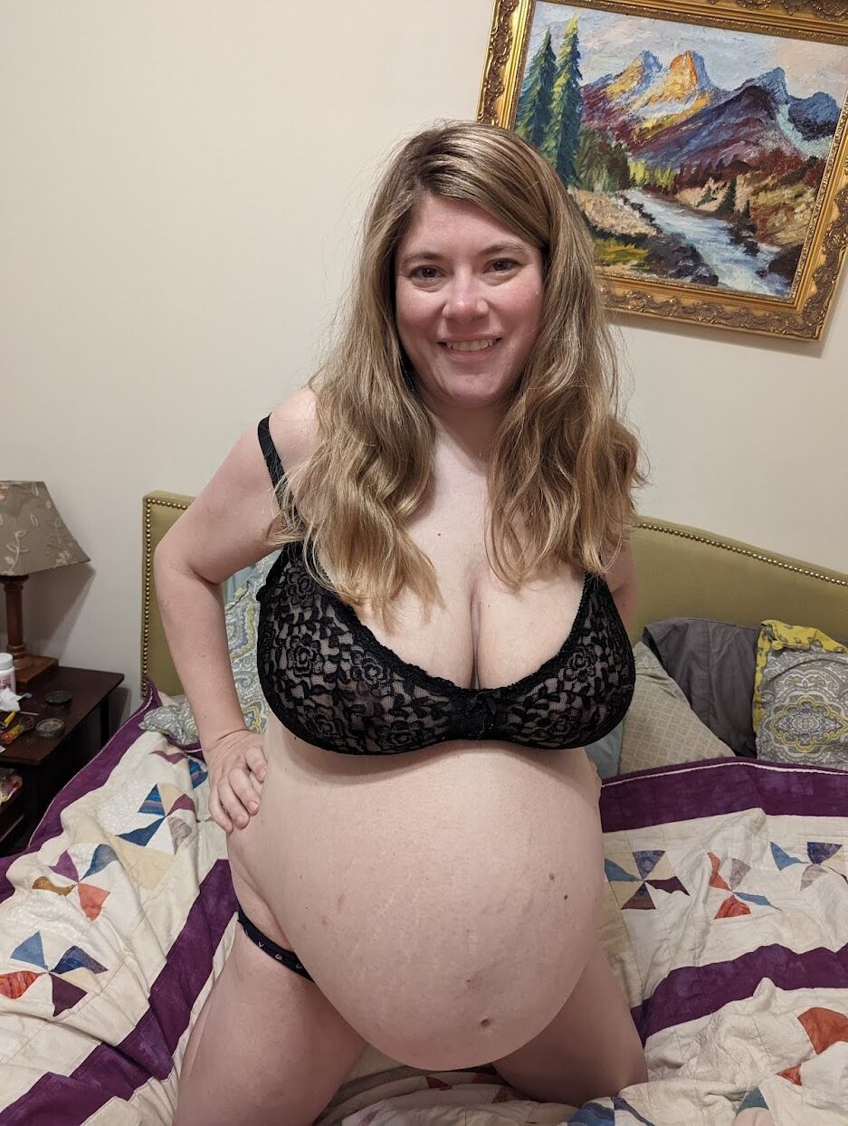 Sexy Preggo!