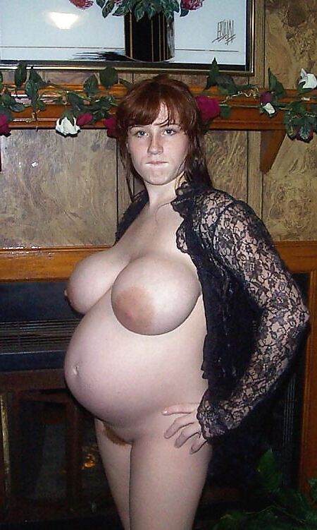 redhead pregnant amateur