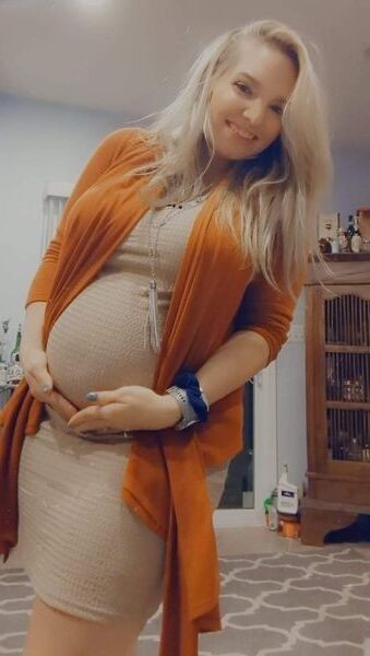 Loira Peituda Casada Esposa Preggo Grávida Preg