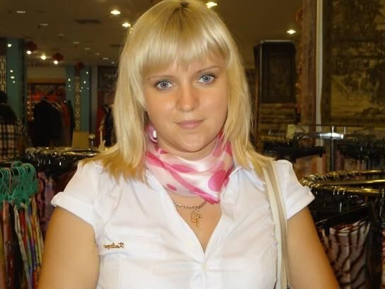 Die schwangere russische Blondine Anna aus Nowosibirsk