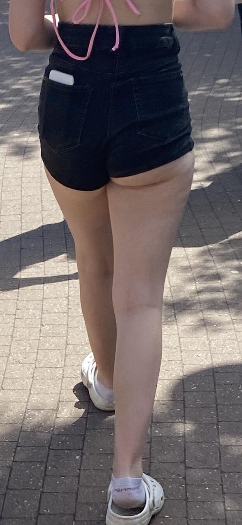 Candid legs and asses