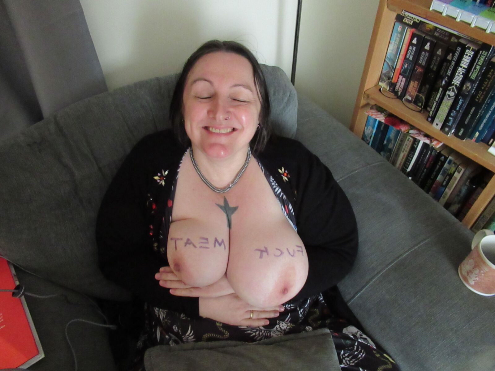 Kate del Reino Unido Exposed BBW Pig Slave Puta BDSM (Masonlamg)