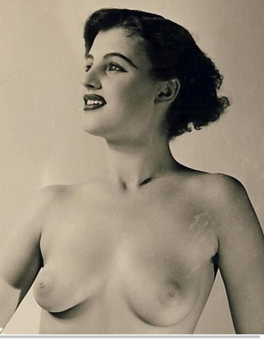 Inverted nipples - vintage ladies from 1910s to 1990s