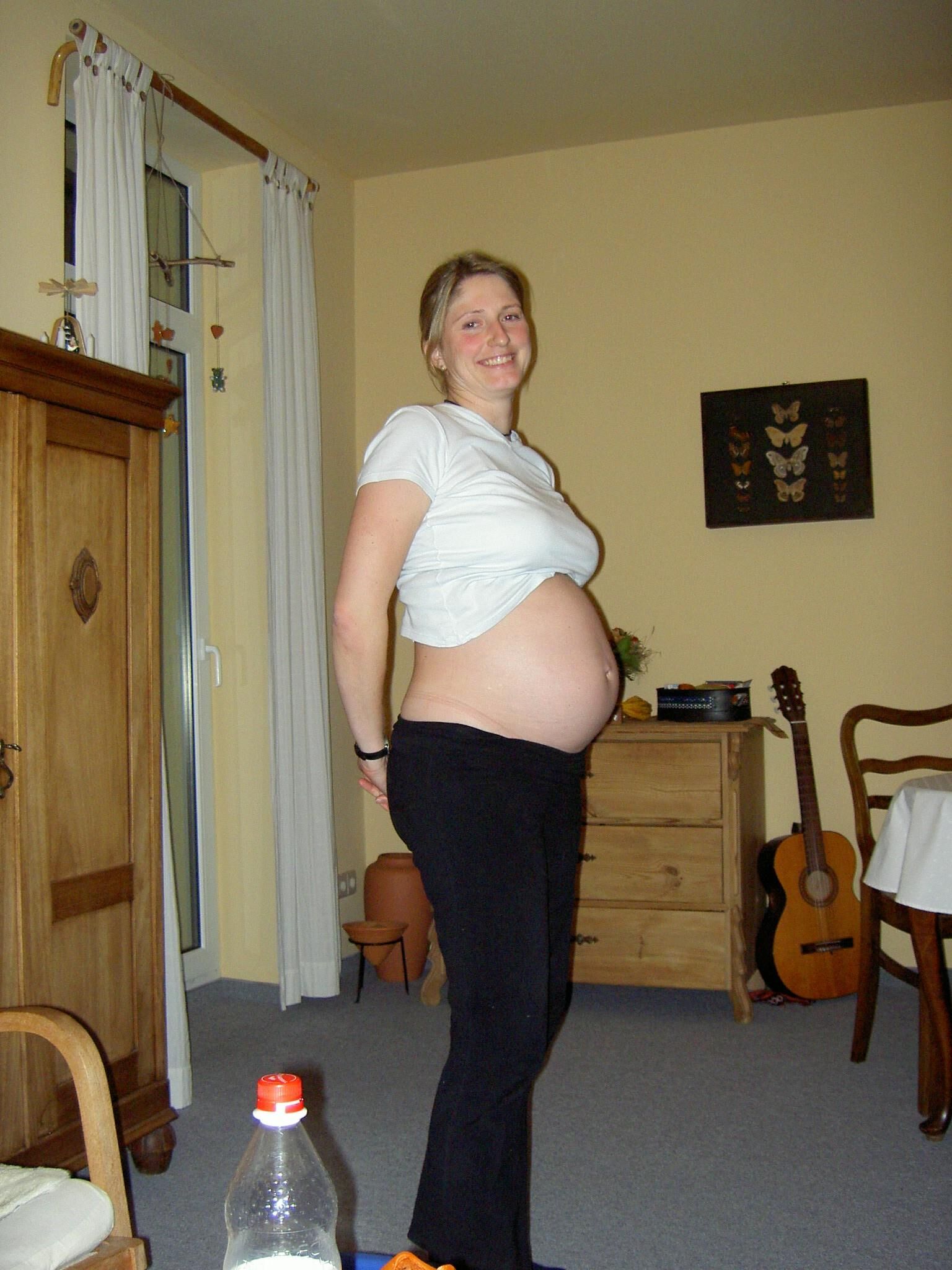 Jana pregnant from Germany