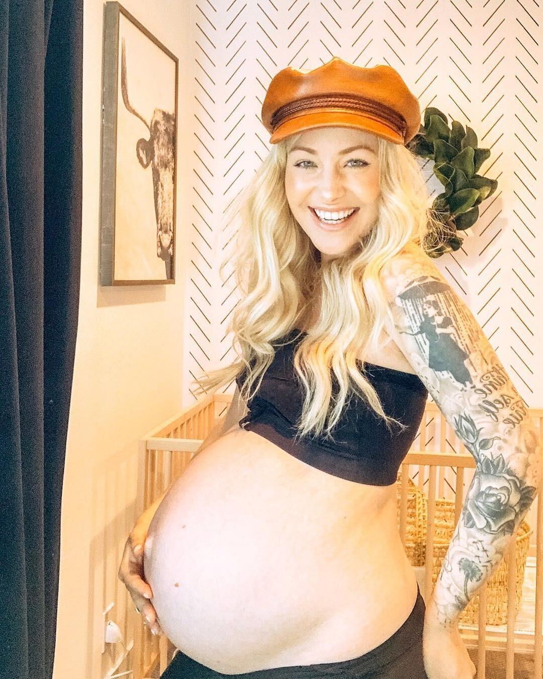 [Pregnant] very happy mom