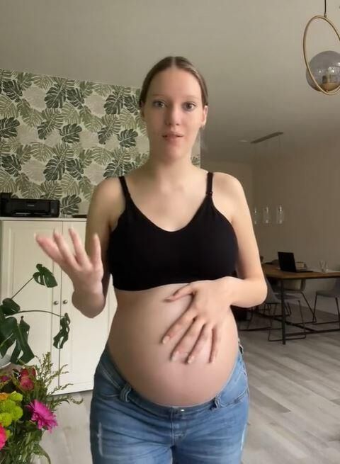 pretty Dutch preggo teen