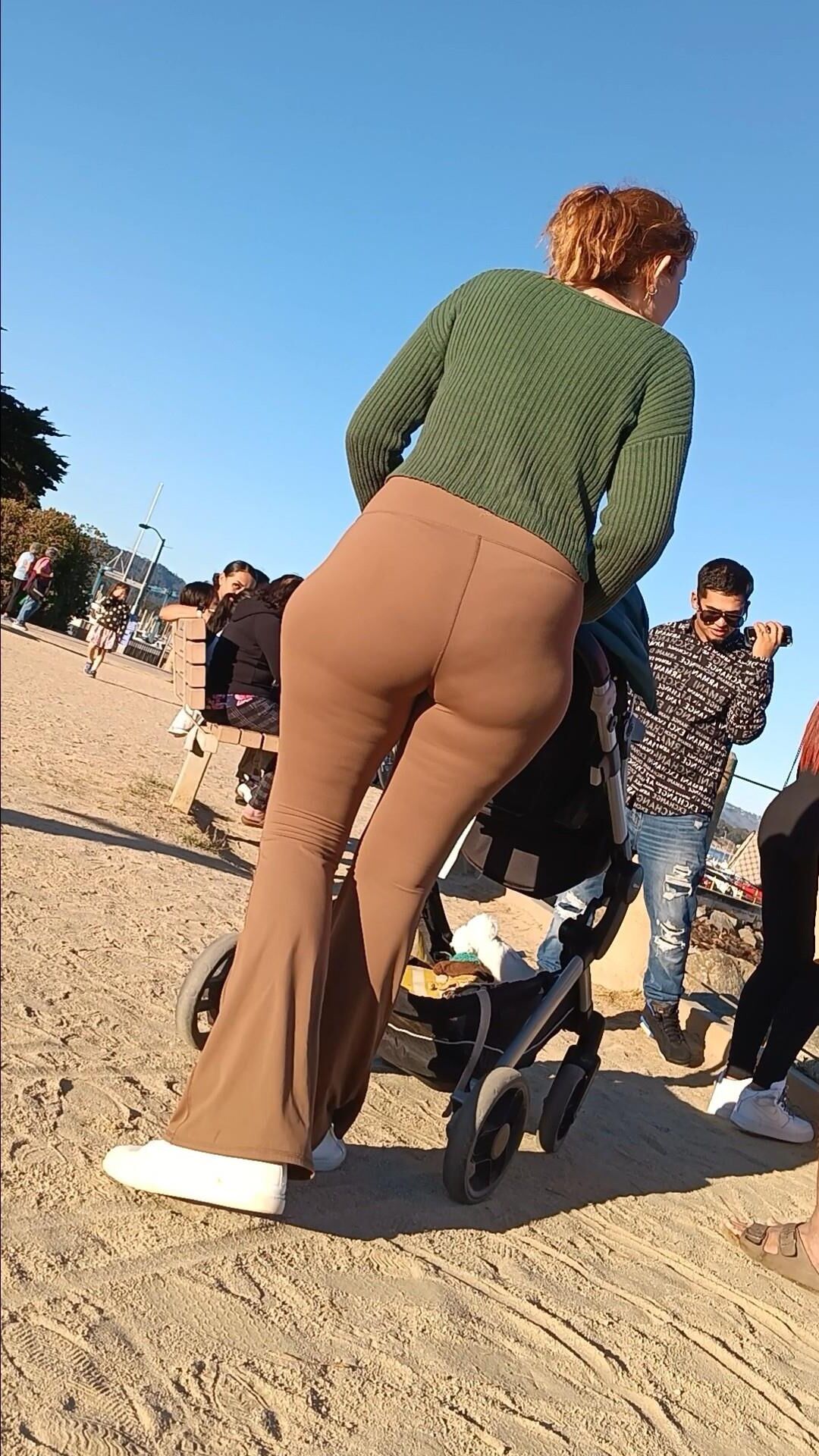 Young PAWG MILF with huge ass