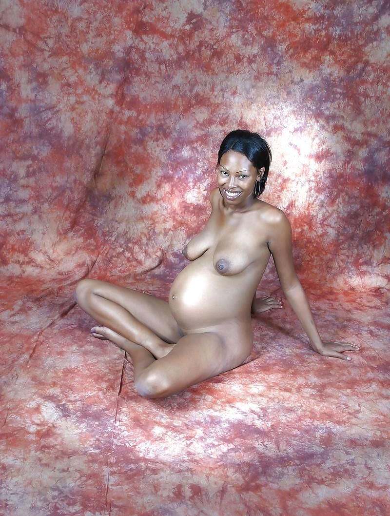 Pregnant black girl nude