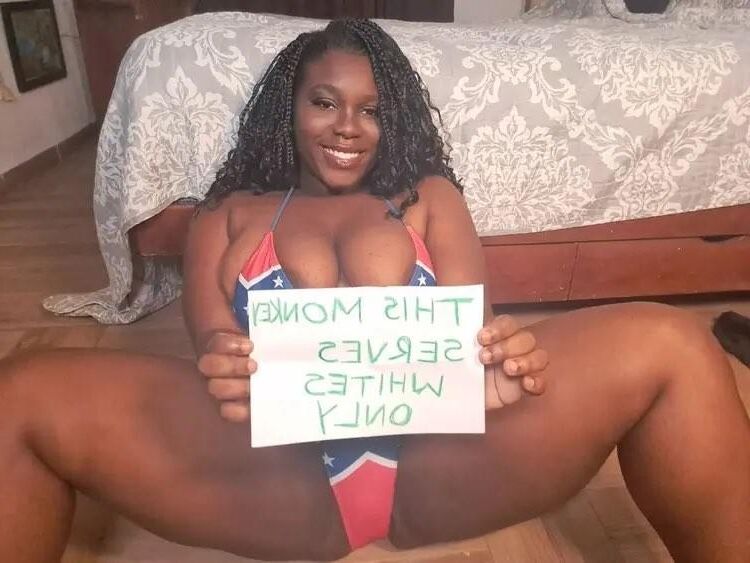 Ebony Ashley Black, la salope connaît sa place