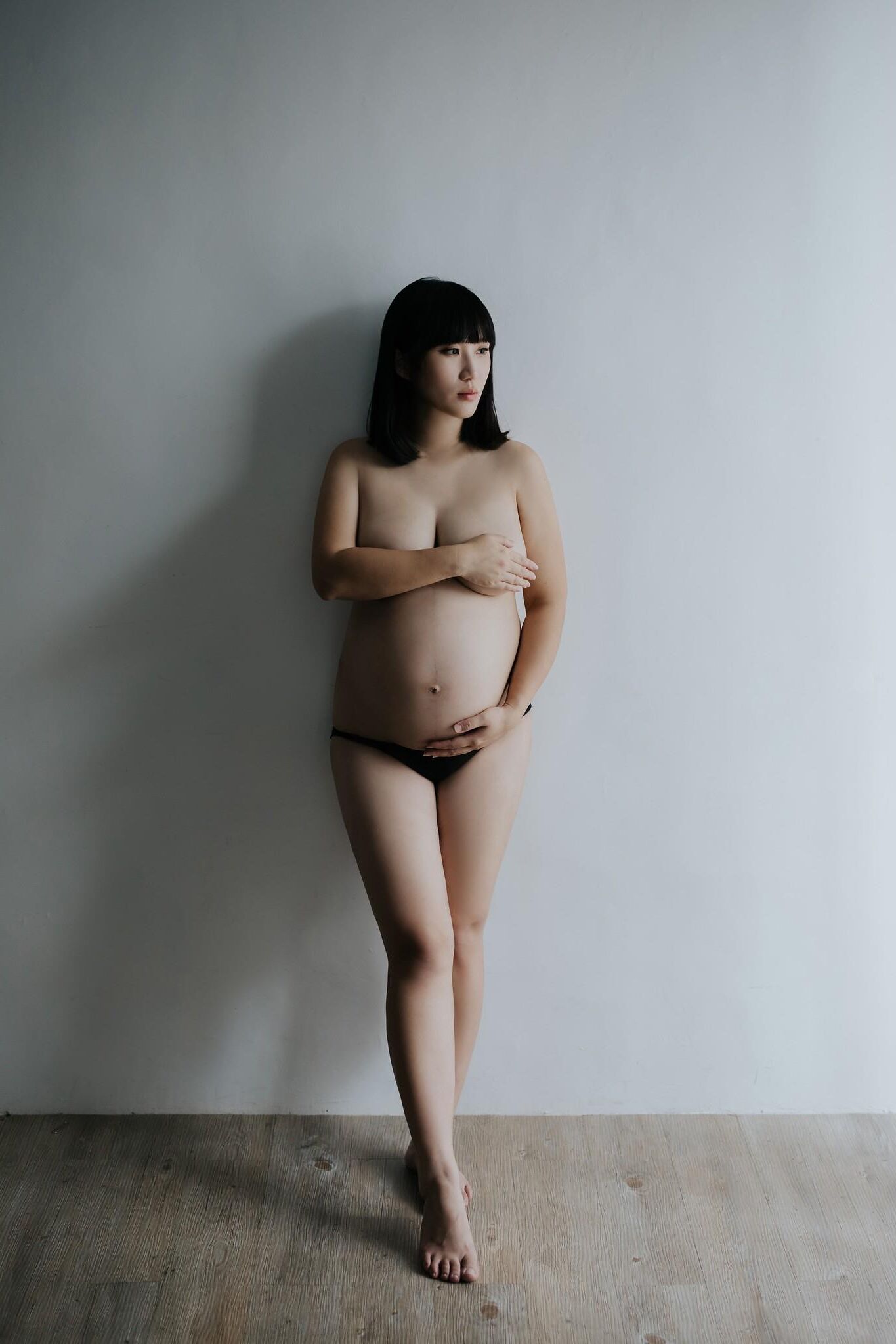 Pregnant Asian Women 3