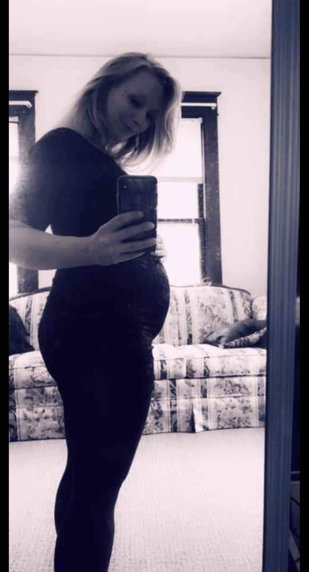 Pregnant Woman 34