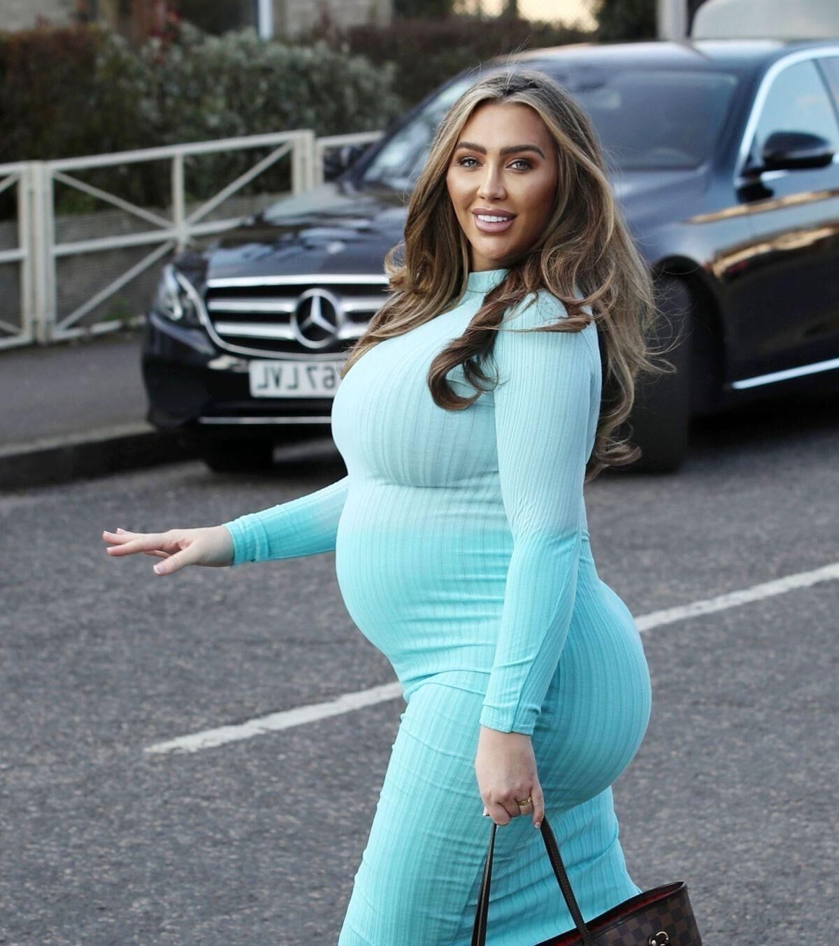 Lauren Goodger (PREGNANT BABES)