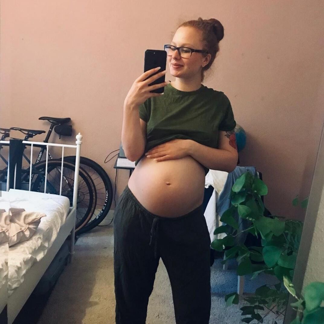 Pregnant teen 35