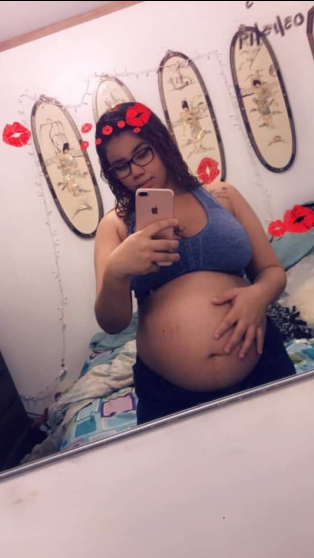 Pregnant teen 18