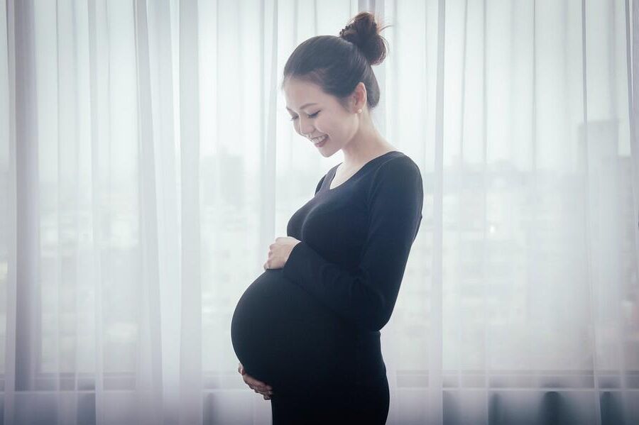 Mujeres asiáticas embarazadas 1