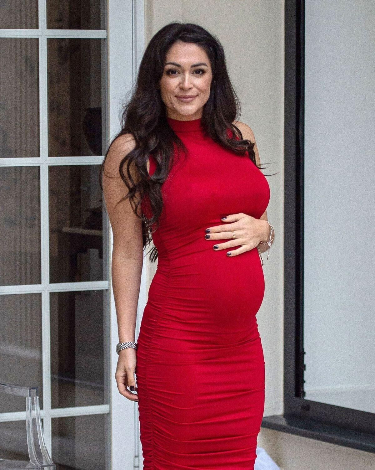 Casey Batchelor (PREGNANT BABES)