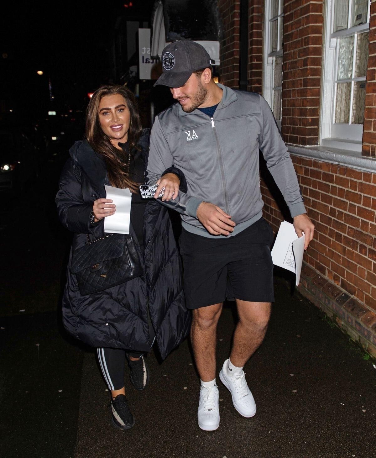 Lauren Goodger (PREGNANT BABES)