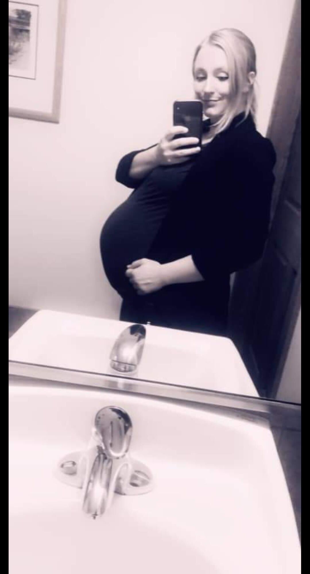 Pregnant Woman 34