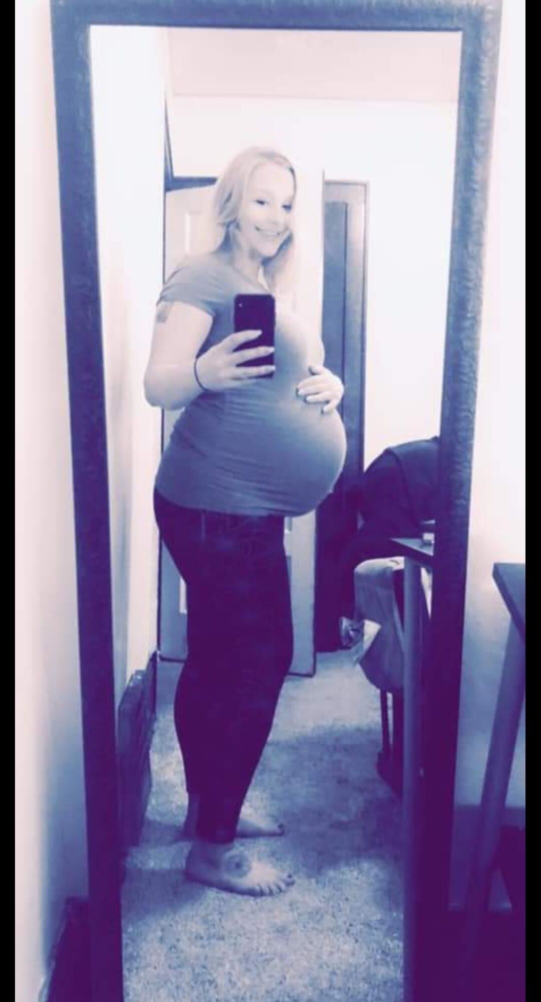 Pregnant Woman 34