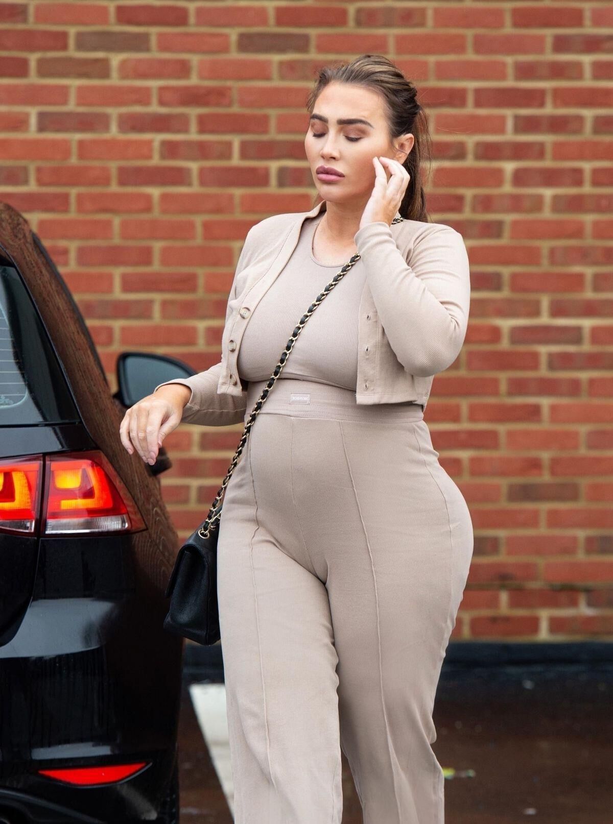 Lauren Goodger (PREGNANT BABES)