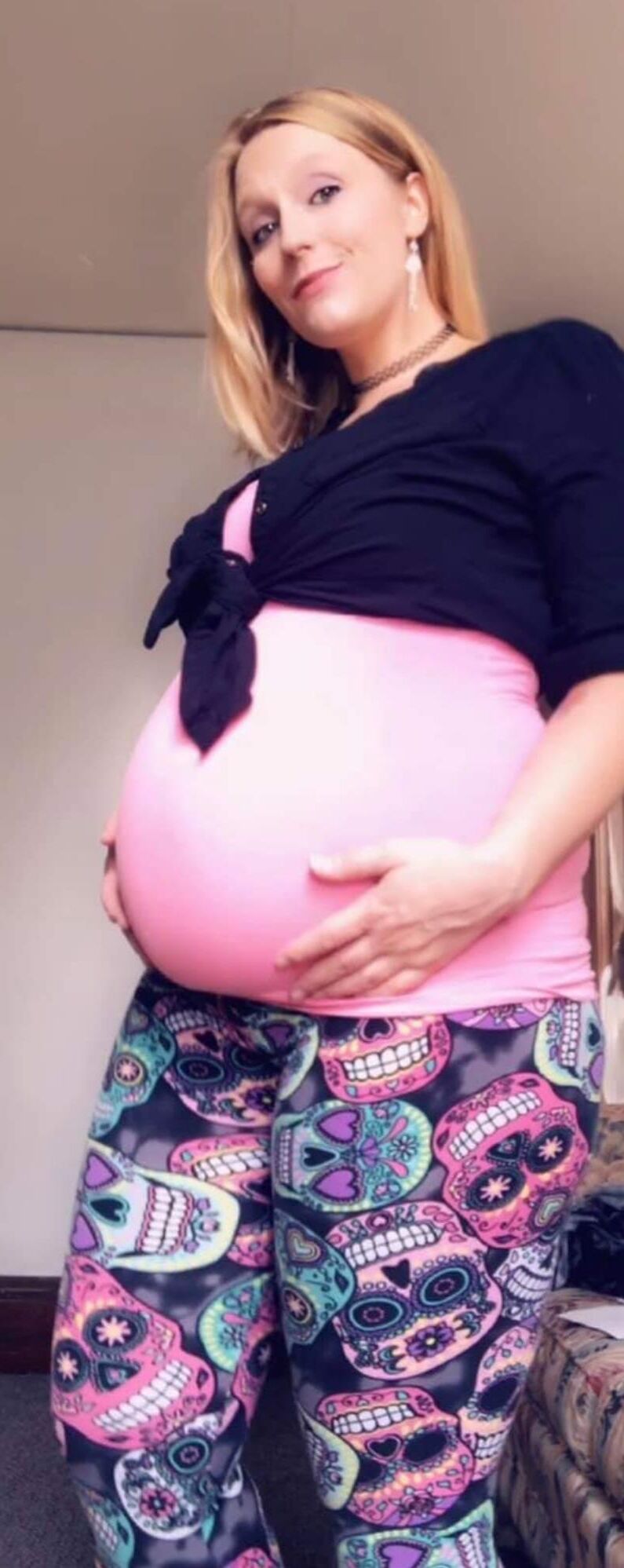 Pregnant Woman 34