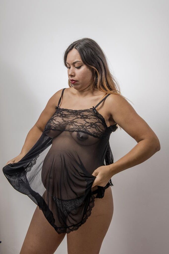 Pregnant Modelling