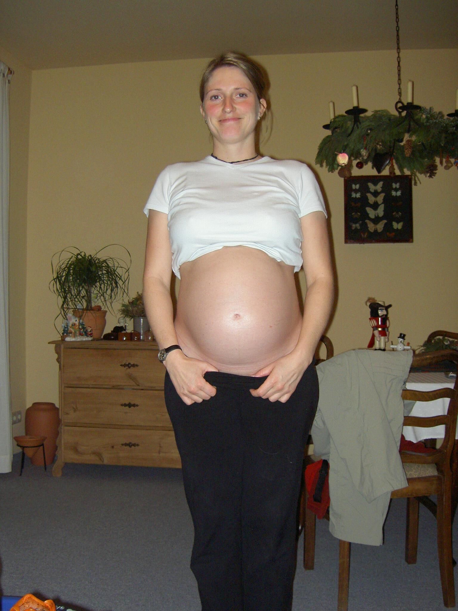 Pregnant amateur wife