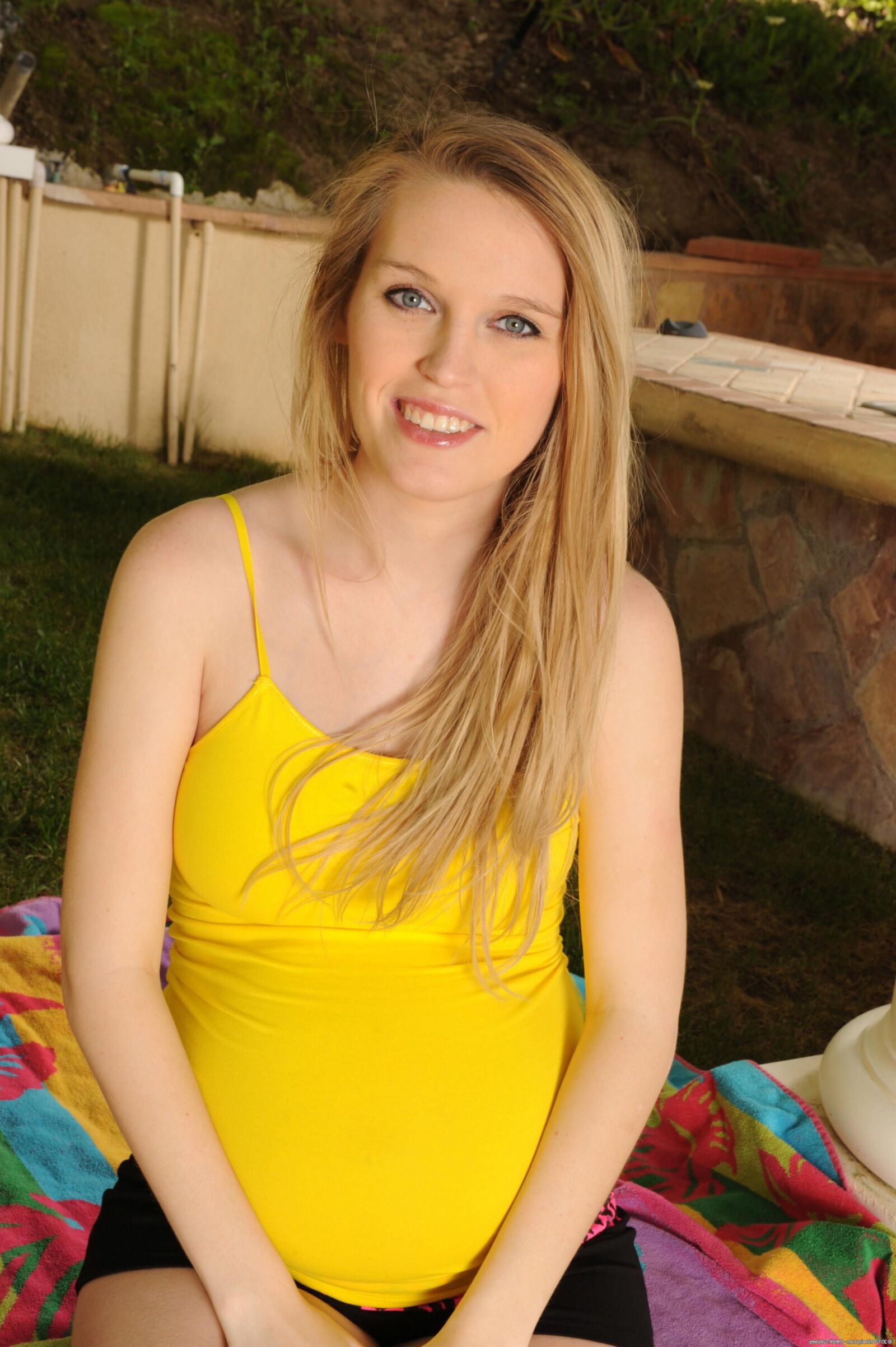 Amanda Bryant pregnant 25