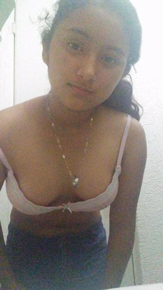 Petite Chica Rica