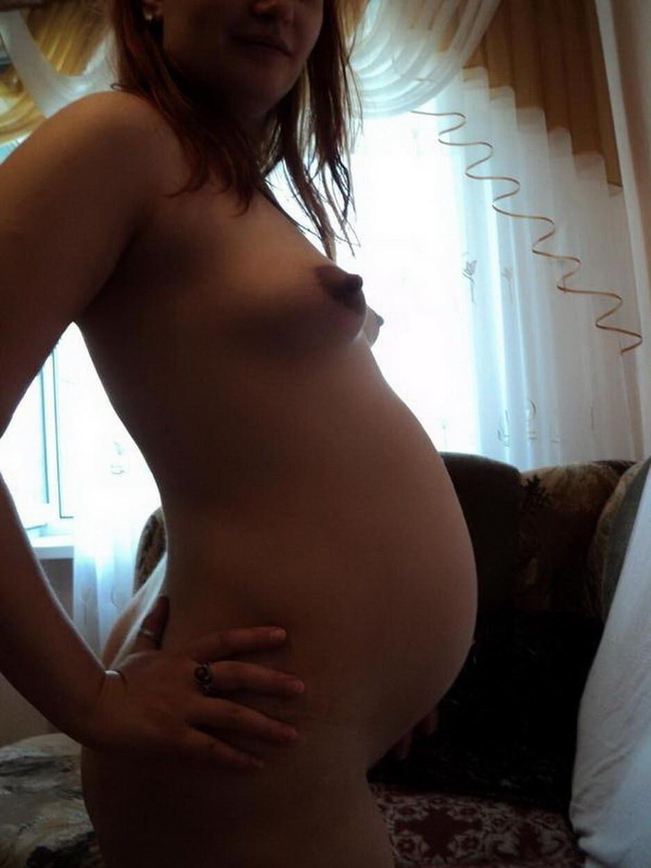 pregnant amateur 4