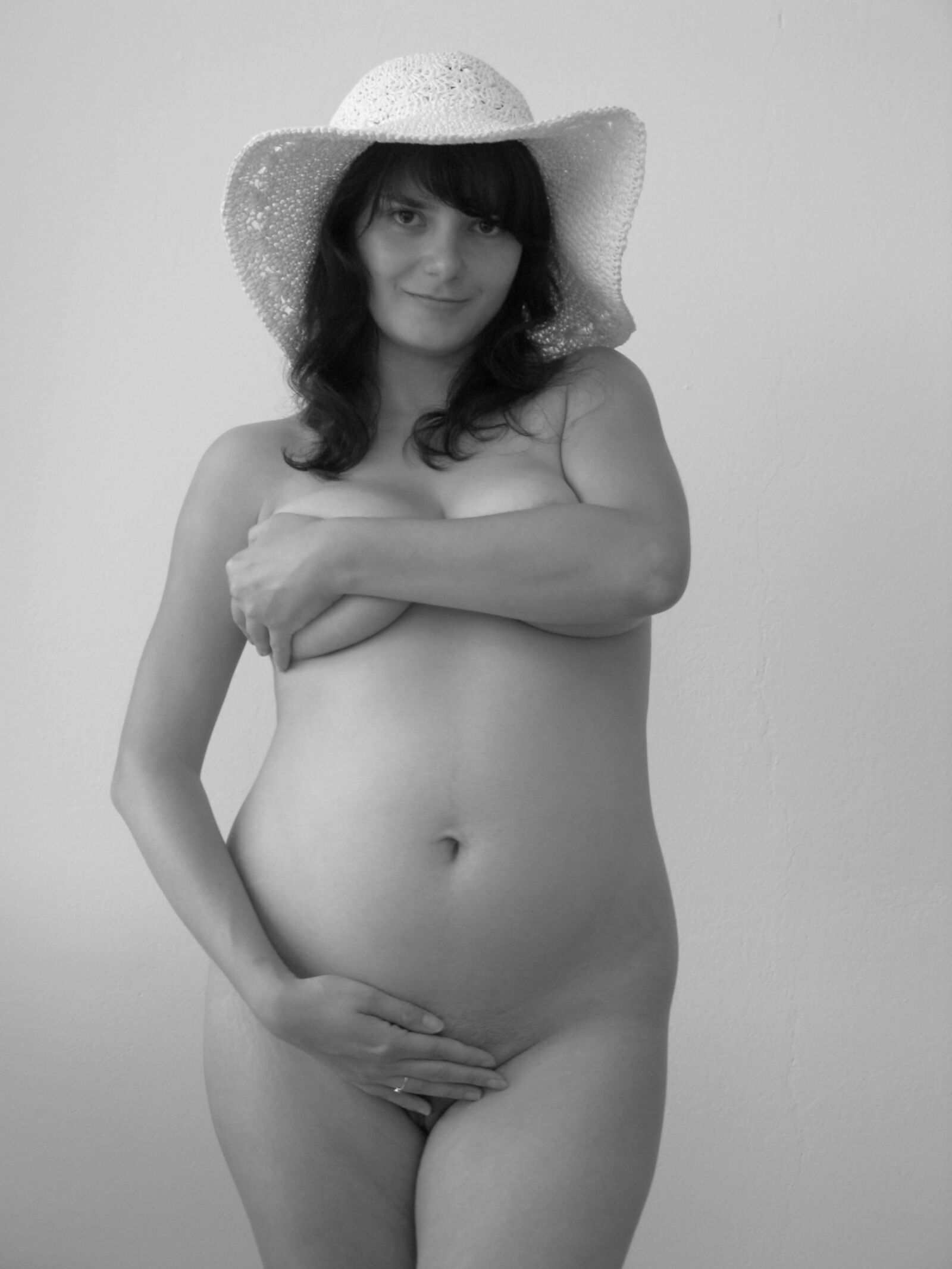 Young Pregnant amateur