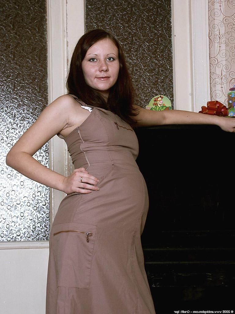 pregnant Dunja,Gallery 33a