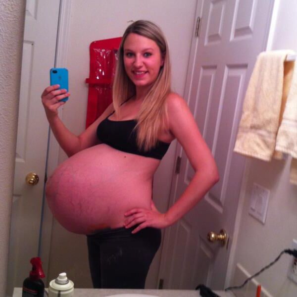 Preggo Selfies