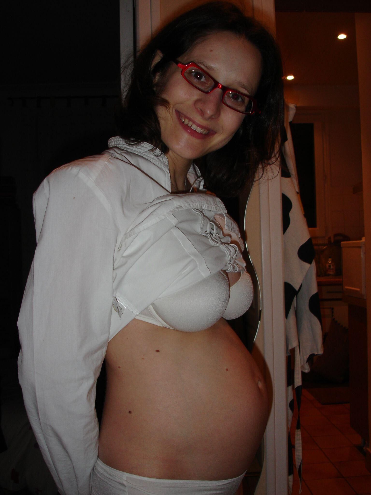 nice pregnant girl