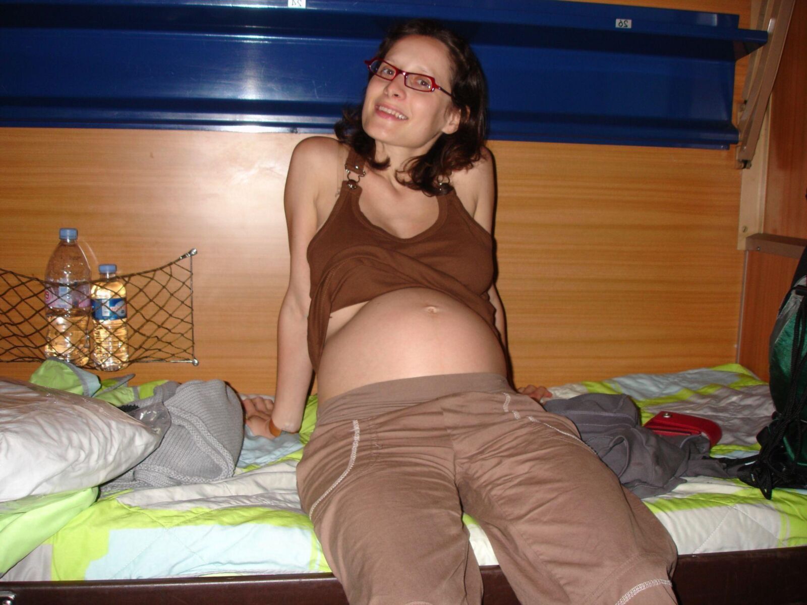 nice pregnant girl