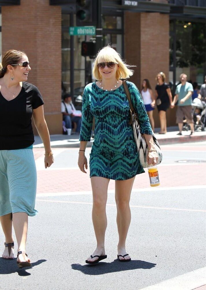 Pregnant Anna Faris