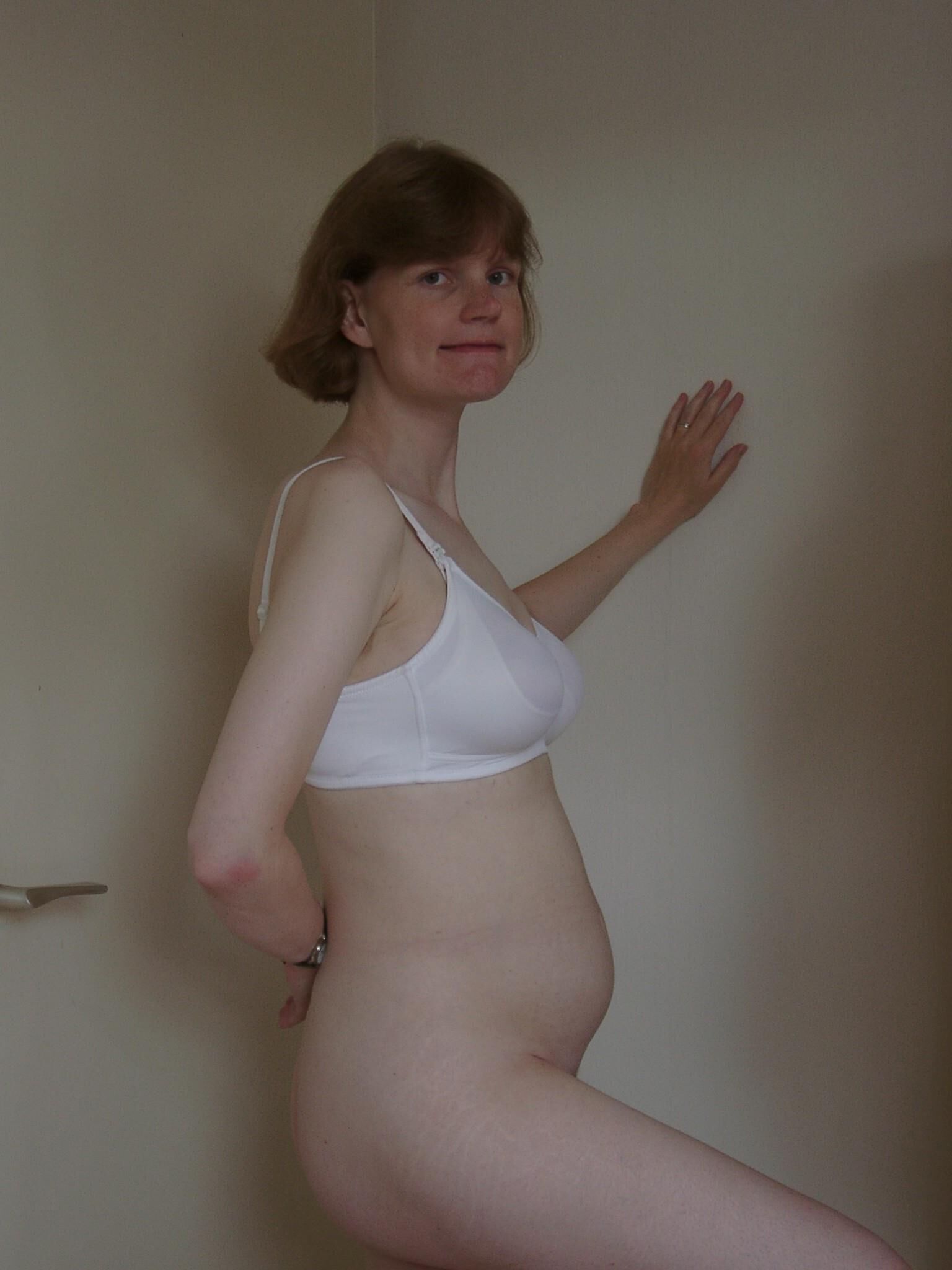 pregnant redhead