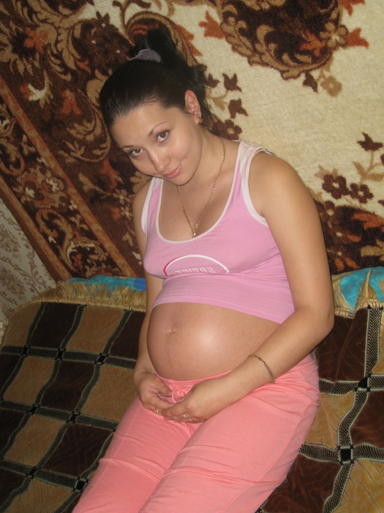 sexi lady bride and pregnant no nude