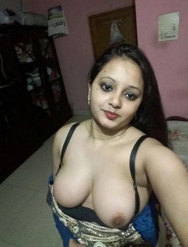 asiha gros seins indien