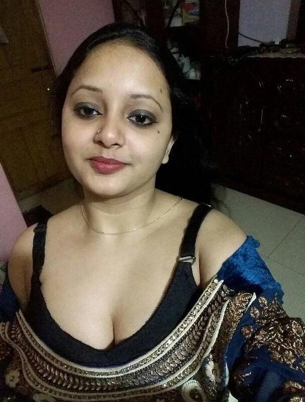 asiha gros seins indien